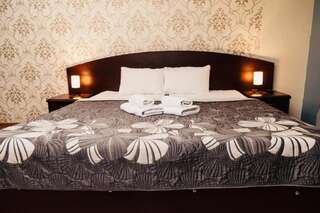 Отель Hotel Old Riga 3* Москва Улучшенный двухместный номер с 1 кроватью-1